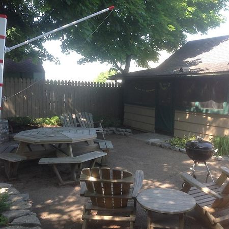 Wooden Boat Inn Клейтон Екстер'єр фото
