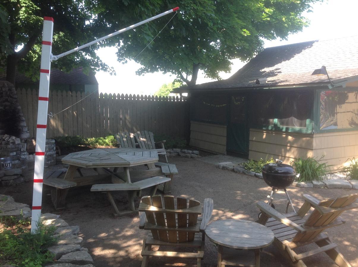Wooden Boat Inn Клейтон Екстер'єр фото
